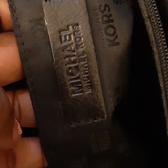 Micheal kors handbag - Picture 6 of 10